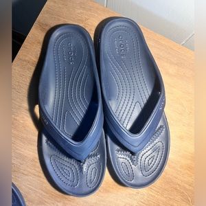 Crocs iconic comfort flip flops